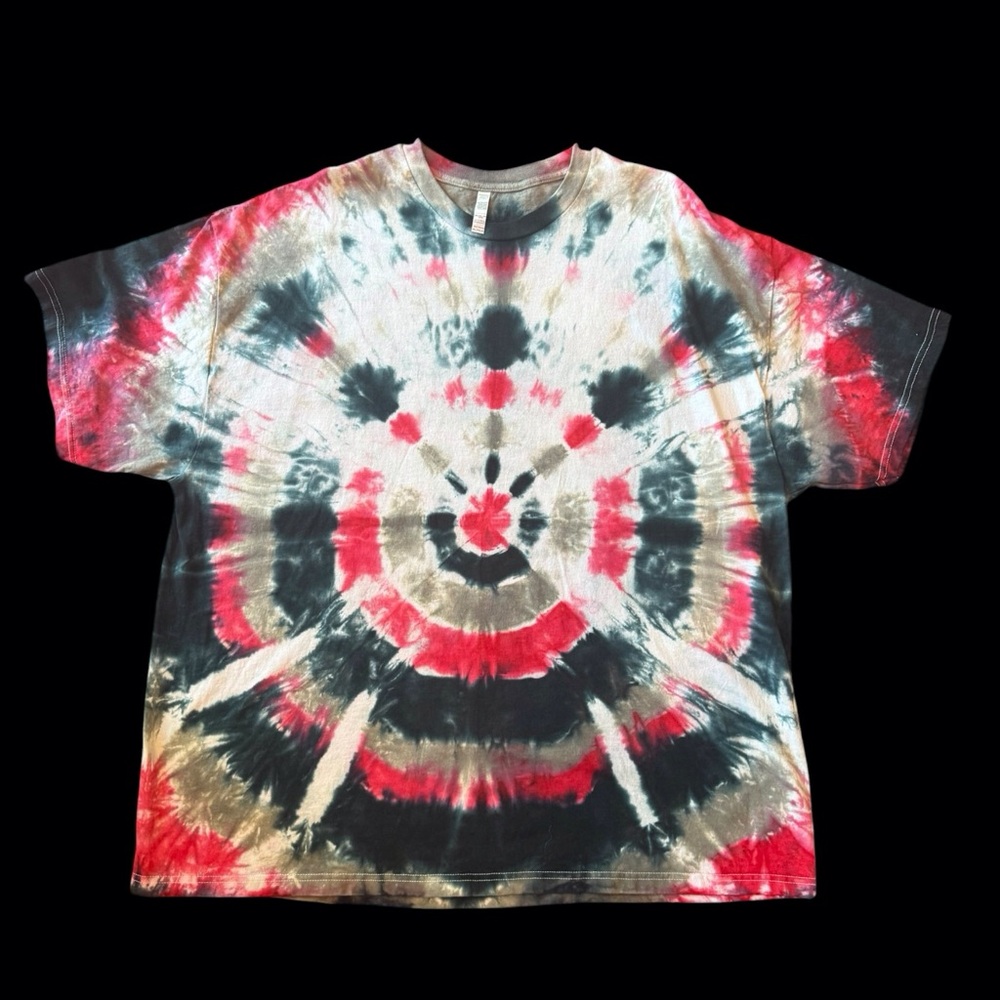 Haus of Hendo Hand Dyed Tie-Dye Short Sleeve Tee - Red, Black, White